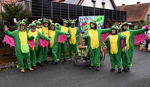Die FUN-Terraner grüßen zum Schoduvel die Karnevalfreunde in Braunschweig  Foto: Horst Moor